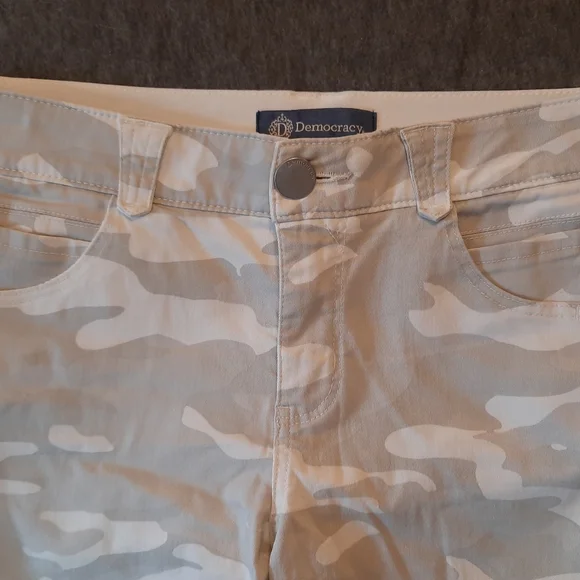 Democracy Camouflage Zip Pants - Picture 4 of 14